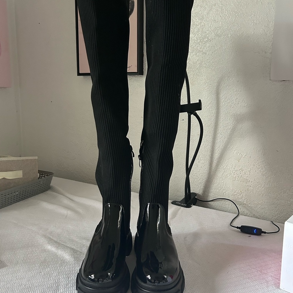 Black Ribbed Knee-High Boots